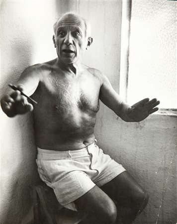 ROBERT CAPA (1913-1954) Picasso - Summer 1948 stampa alla gelatina sali...