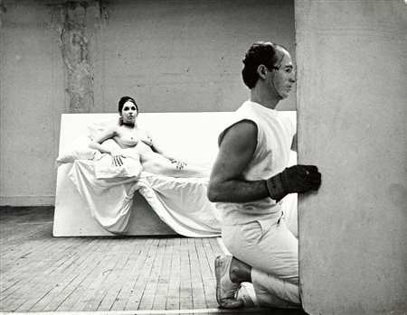 NAMUTH HANS (1915-1990) Robert Morris with Carolee Scheeman 1968 stampa alla...