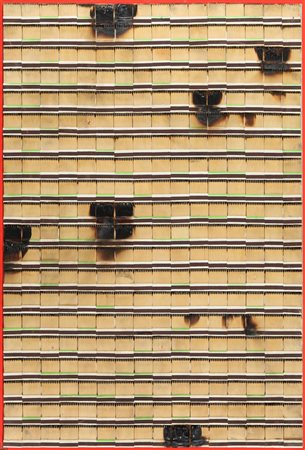 BERNARD AUBERTIN (1934-) Boures d'allumier brules 1974 fiammiferi bruciati su...