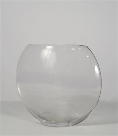 Vaso in cristallo di forma sferica su base circolare. cm. 34x45
