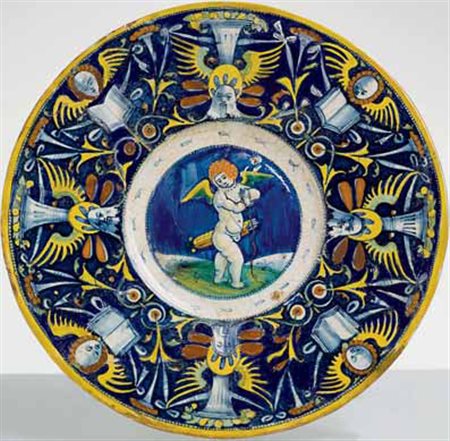 Piatto in maiolica con ornato a grottesche, Faenza, 1510 –1530, fascia a...