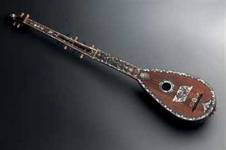 Arciliuto o Calascione, tartaruga, madreperla, avorio, filettato argento, di...