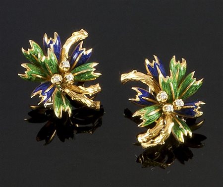 COPPIA DI ORECCHINI Coppia di orecchini in oro giallo, anni '50, a forma di...