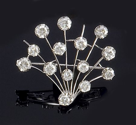 CIRIO ENRICO Spilla in oro bianco, eseguita su commissione da Enrico Cirio;...