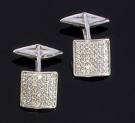 CHIMENTO Coppia di gemelli in oro bianco, di forma quadrata, firmati...