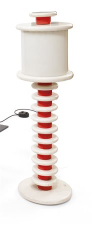 LAMPADA Lampada a totem composta da elementi in legno tornito e laccato....