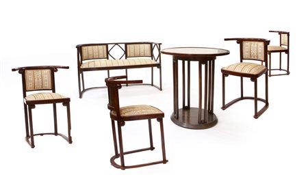 HOFFMAN JOSEF Fledermaus (n°728) Salotto composto da 4 sedie, un tavolino, un...