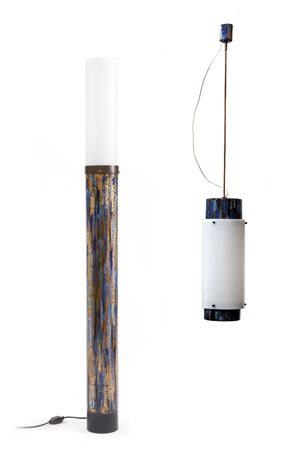 LAMPADA E LAMPADARIO Lampada e lampadario a sospensione in metallo smaltato...