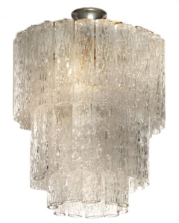 LAMPADARIO Lampadario a tre ordini di elementi in vetro trasparente soffiato...