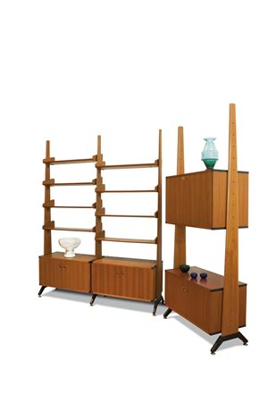 LIBRERIA Libreria componibile in legno di teak, con otto ripiani e quattro...