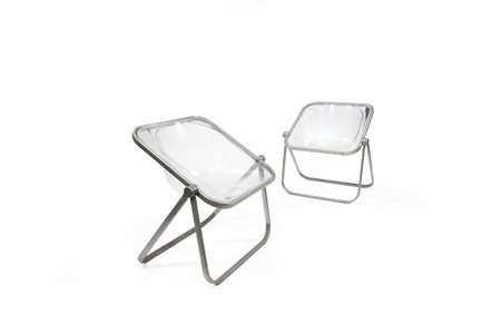 PIRETTI GIANCARLO Due poltroncine Plona. Telaio pieghevole in alluminio,...