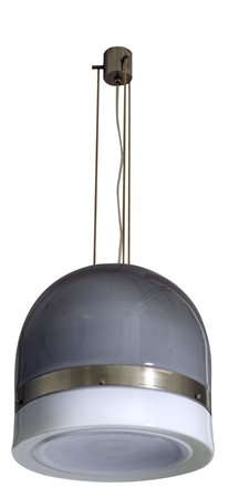 CAPURRO E. Sospensione costituita da tre elementi in vetro opalino e lattimo....