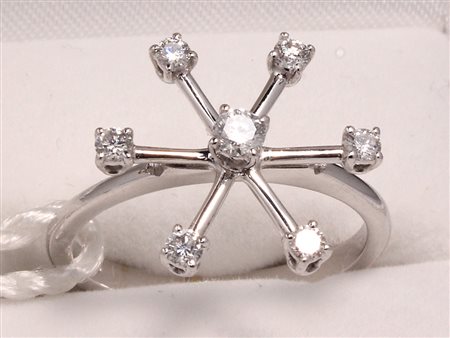 GIOIELLO ANELLO ORO BIANCO E DIAMANTI Anello in oro bianco 18 kt con diamanti...