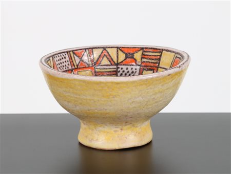 GAMBONE GUIDO (1909 - 1969) Ciotola in ceramica con disegni astratti. -. Cm...