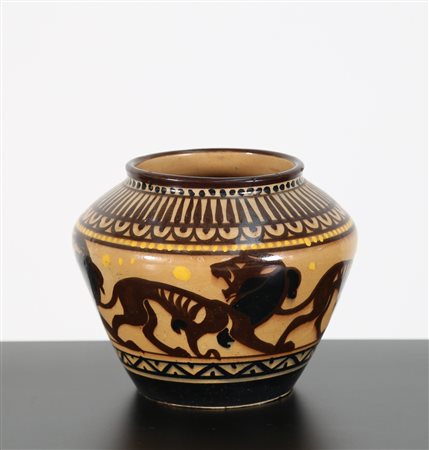 PALAZZI FERRUCCIO (1886 - 1972) Vaso in ceramica decorata, anni'20 Roma. -....