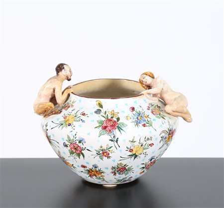 BACCARINI DOMENICO (1882 - 1907) Vaso in ceramica con satiro e ninfa per...