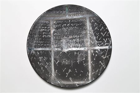 PIANEZZOLA POMPEO (n. 1925) Grande piatto In ceramica. -. Cm 62,00 x 62,00 x...