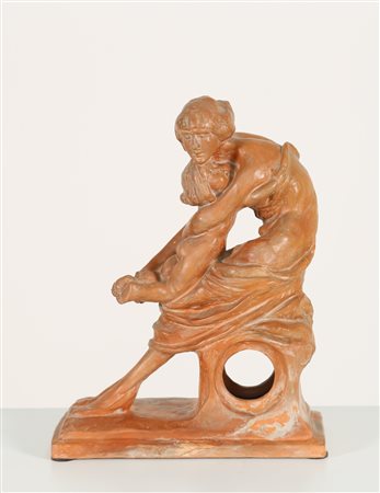MAZZOLANI ENRICO (1876 - 1968) Scultura madre e figlia in terracotta. -. Cm...