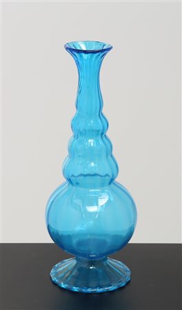 MANIFATTURA MURANESE DEL XX SECOLO Vaso oblungo con doppia strozzatura, anni...