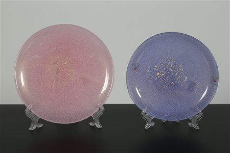 BAROVIER & TOSO Coppia di piatti in vetro bollicine e foglia oro, anni 40. -....