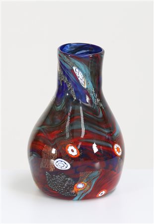 A.V.E.M Vaso a inclusioni policrome e murrine, anni 50. -. Cm 17,00 x 25,00 x...