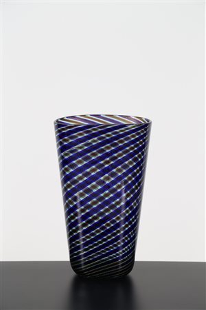 CENEDESE GINO Vaso a spirale anni 60. . Cm 21,50 x 35,00 x 14,50.