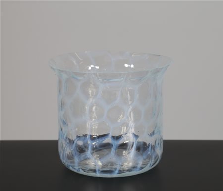 MANIFATTURA MURANESE DEL XX SECOLO Vaso in vetro opalescente e murrine, anni...