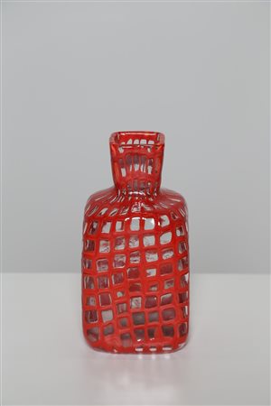 SCARPA TOBIA (n. 1935) Vaso serie occhi anni 70. -. Cm 11,00 x 20,50 x 11,00.