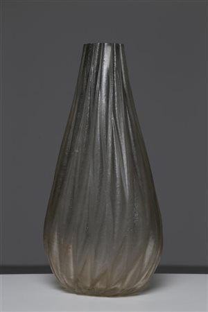 SEGUSO VETRI D'ARTE Vaso in vetro acidato, anni 60. . Cm 22,00 x 45,00 x 14,00.