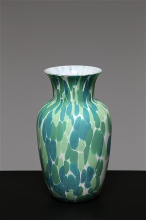 TOSO AURELIANO Vaso in vetro incamiciato e macchiato in pasta vitrea, anni...