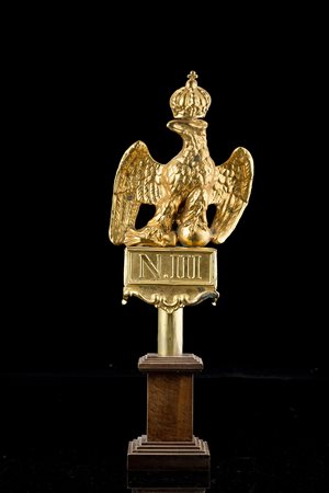 Puntale da bandiera in metallo dorato della Guardia Nazionale francese del II...