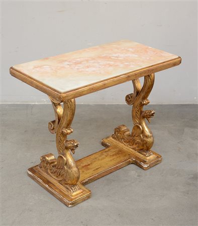 Tavolino con base in legno dorato e intagliato a grifoni, piano in onice (cm...