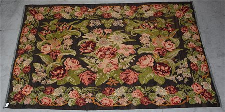 [Tappeto] Tappeto Kilim. Bessarabia, sec. XX. Disegno con mazzi di fiori di...