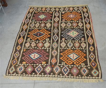 [Tappeti] Tappeto Kilim, Magna Grecia, prima metà sec. XX. Disegno geometrico...