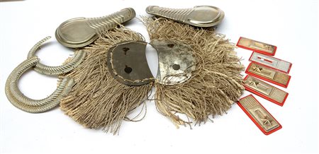 Lotto composto da due paia di spalline per alta uniforme da sottufficiale dei...