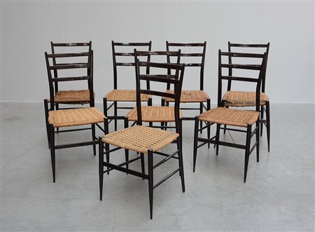 Lotto composto da otto sedie chiavarine in legno di faggio ebanizzato....