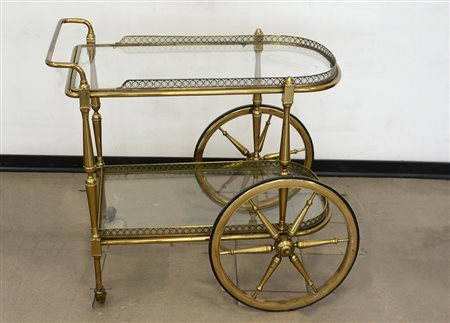 Carrello in ottone a due ripiani in vetro decorato a ringhiera traforata (cm...