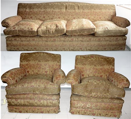 Fornitura da salotto composto da un divano a quattro posti e da due poltrone,...
