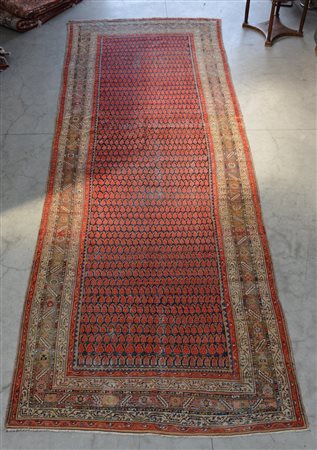 [Tappeti] Tappeto Hamadan, Persia, sec. XX. Disegno a filo di boteh su fondo...