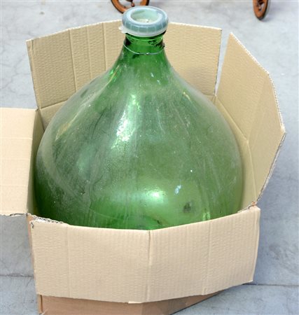 Grande fiasca in vetro verde