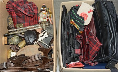 Lotto composto da due cartoni contenenti oggetti vari