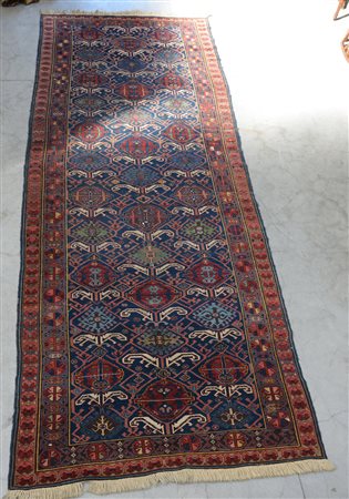 [Tappeti] Tappeto Sarabend, Persia, fine sec. XIX. Decoro geometrico a file...