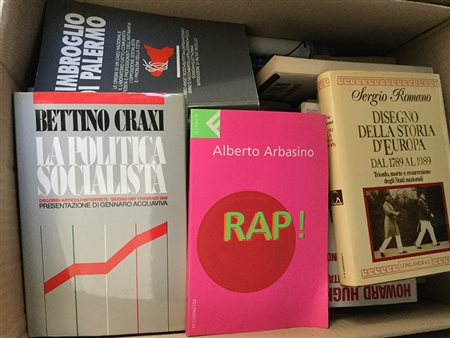 Lotto composto da numerosi volumi di vario genere ed argomento. In quattro...