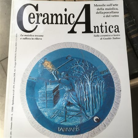 Lotto di 2 cartoni contenenti numerosi volumi sulla maiolica.
