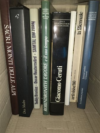 Lotto composto da diversi libri d'arte, cataloghi di mostre e monografie di...