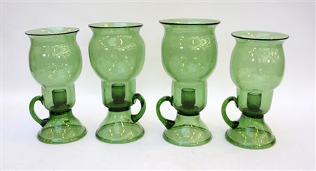 Manifattura italiana Gruppo di quattro bugie in vetro soffiato verde