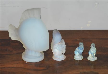 Sabino, Francia Gruppo di quattro animali di misure diverse in vetro...