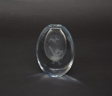 Manifattura svedese Vaso in vetro massello incolore inciso al ruotino con...