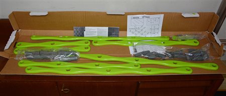 Sam Sannia Appendiabiti da parete modello "Tattakki". Produzione Sintesi....