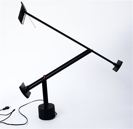 Richard Sapper (1932) Lampada da tavolo modello "Tizio" Produzione Artemide,...